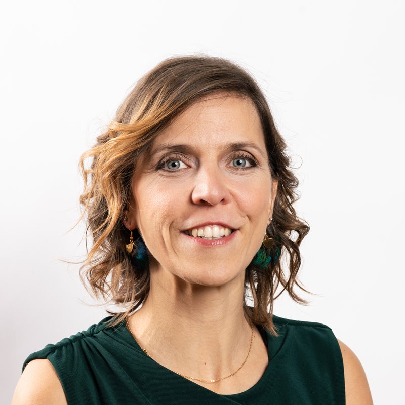 Maître Anne Muller, notaire titulaire de l'office